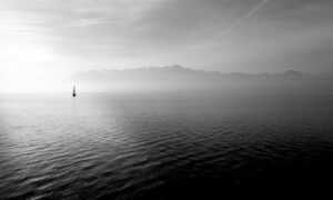 how big is lake yiganlawi