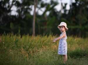 stylish cute simple girl pic